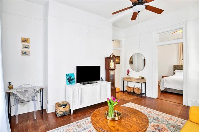 1015 Old Shell Road, Mobile, AL 36604