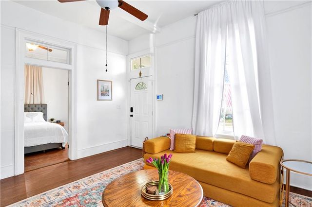 1015 Old Shell Road, Mobile, AL 36604