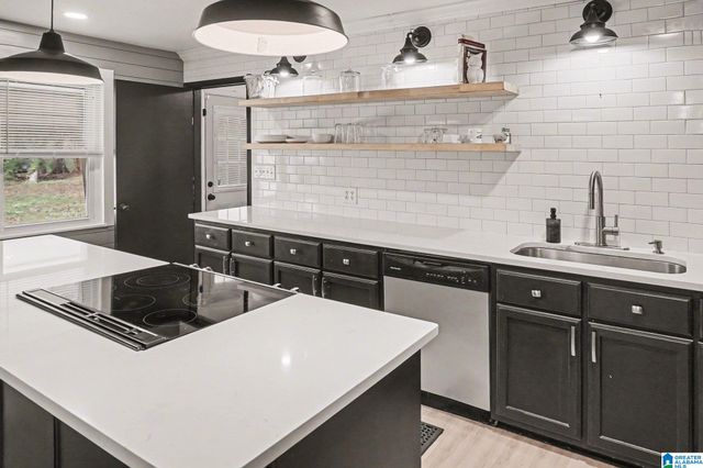 1116 LAKE PARK DRIVE, Mccalla, AL 35111