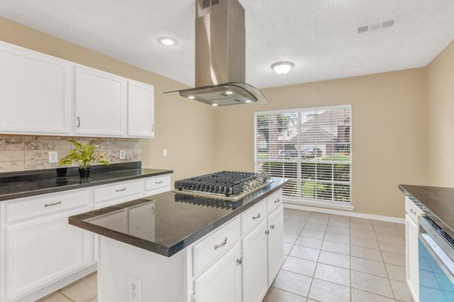 5635 Sage Manor Drive, Houston, TX 77084