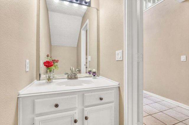 5635 Sage Manor Drive, Houston, TX 77084