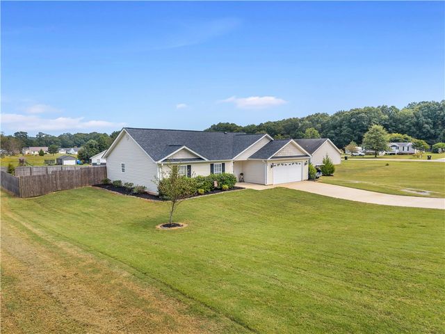 105 Wild Turkey Road, Williamston, SC 29697