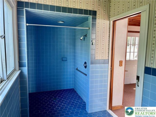 1307 Butternut Lane, Lower Macungie Twp, PA 18062