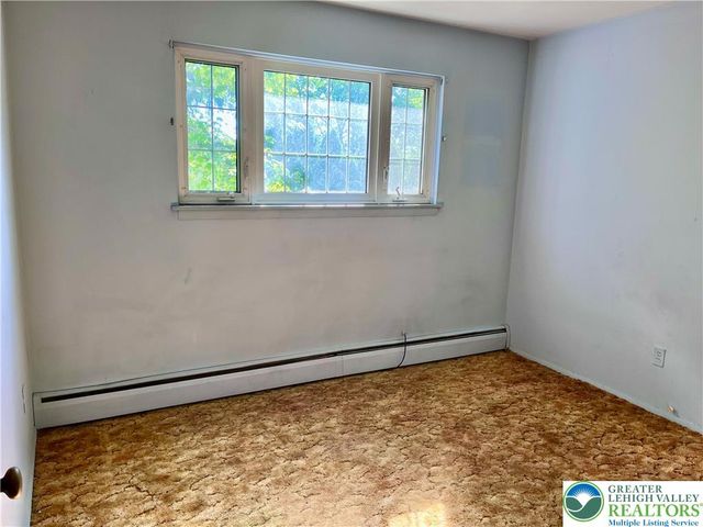 1307 Butternut Lane, Lower Macungie Twp, PA 18062