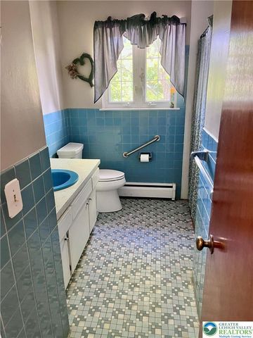 1307 Butternut Lane, Lower Macungie Twp, PA 18062