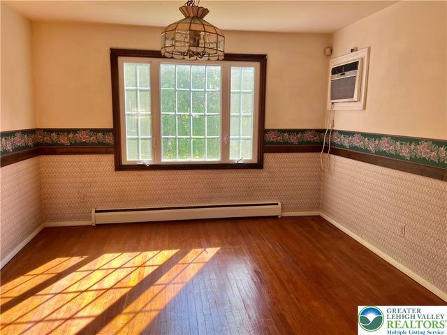 1307 Butternut Lane, Lower Macungie Twp, PA 18062