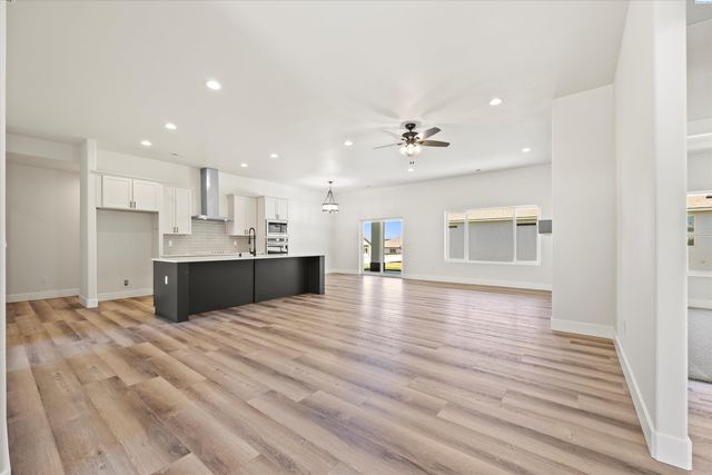 1056 Makah Ct, Richland, WA 99352