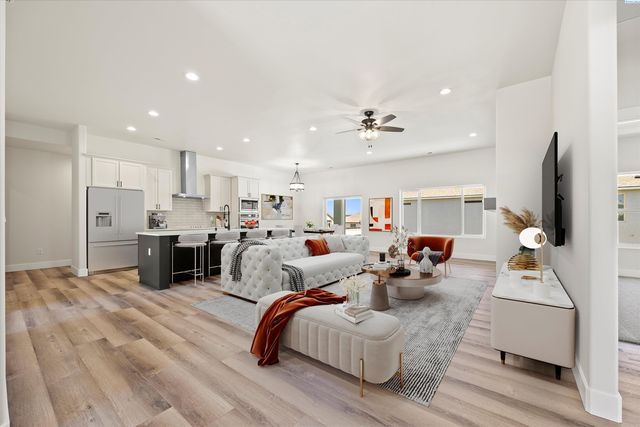 1056 Makah Ct, Richland, WA 99352