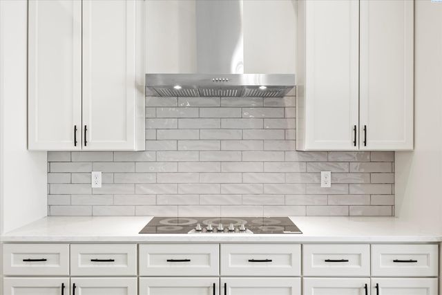 1056 Makah Ct, Richland, WA 99352