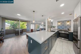 330 Vernon St 207, Oakland, CA 94610