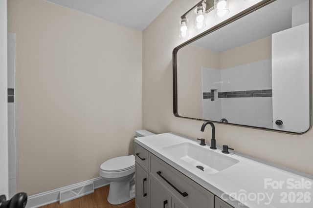 7101 Woodstock Drive, Charlotte, NC 28210