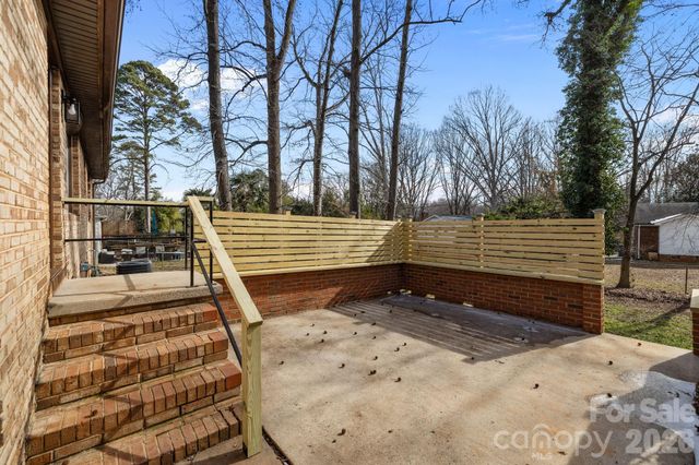 7101 Woodstock Drive, Charlotte, NC 28210