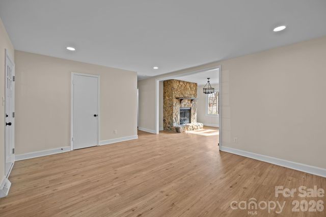 7101 Woodstock Drive, Charlotte, NC 28210