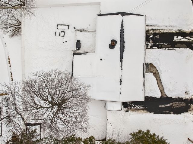 18 Erhardt Ter, Methuen, MA 01844