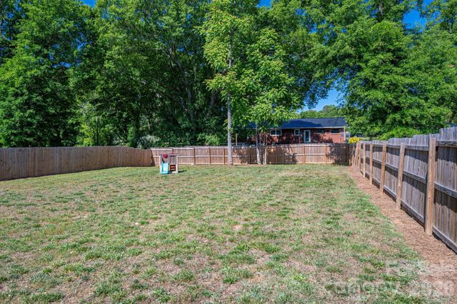 107 Hillcrest Street, Shelby, NC 28152