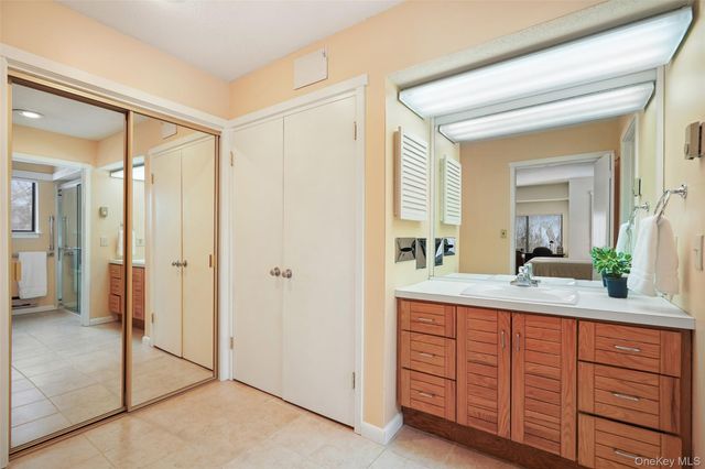 243 Heritage Hills Drive B, Somers, NY 10589