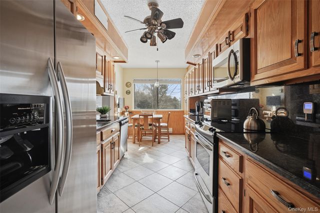 243 Heritage Hills Drive B, Somers, NY 10589