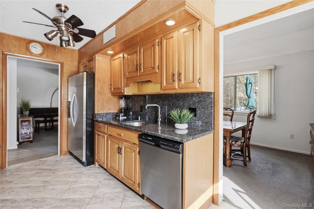 243 Heritage Hills Drive B, Somers, NY 10589