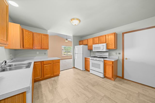 345B Warren Street, Somonauk, IL 60552