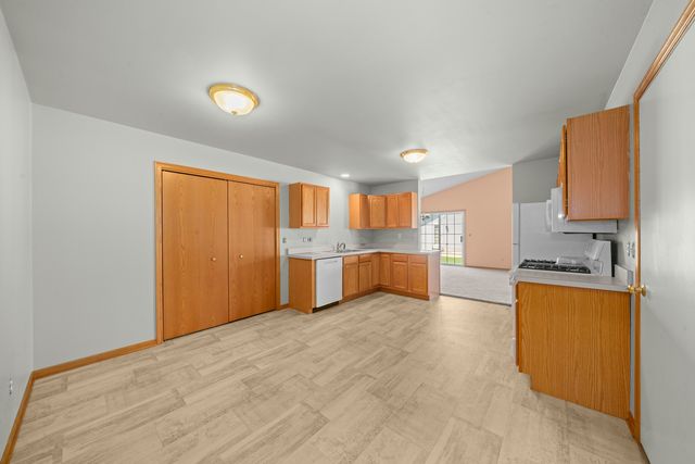 345B Warren Street, Somonauk, IL 60552