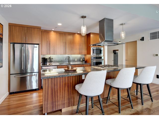 323 Nw 13TH Ave 411, Portland, OR 97209