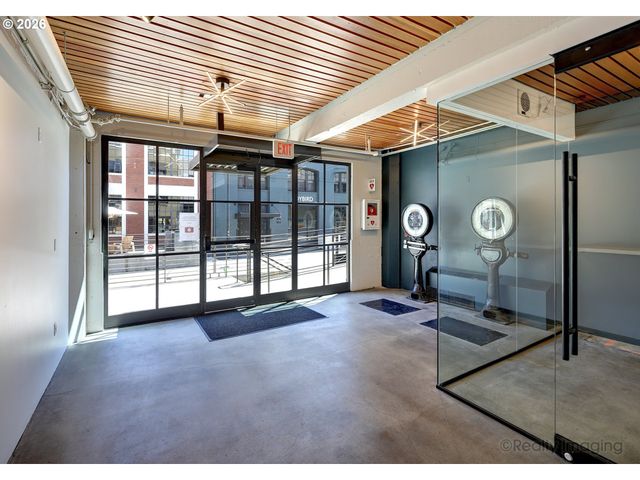 323 Nw 13TH Ave 411, Portland, OR 97209