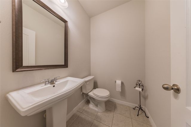 9608 Creekmere Drive, Denton, TX 76226