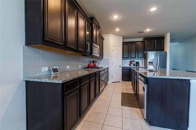 9608 Creekmere Drive, Denton, TX 76226
