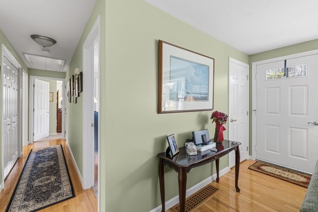 1 Susan Carsley Way, Sandwich, MA 02563