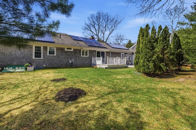 1 Susan Carsley Way, Sandwich, MA 02563