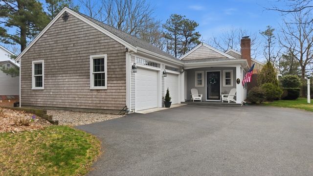 1 Susan Carsley Way, Sandwich, MA 02563