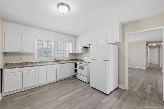 5805 Cold Harbor Court, Fayetteville, NC 28304