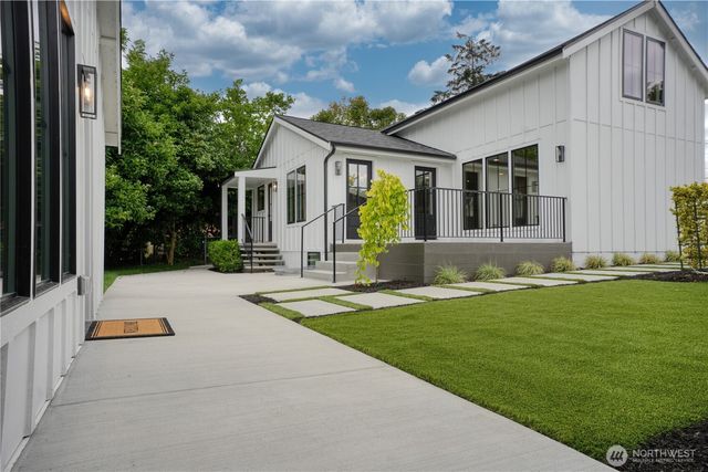 7743 Seward Park Avenue S, Seattle, WA 98118