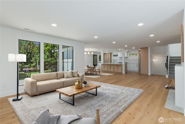 7743 Seward Park Avenue S, Seattle, WA 98118