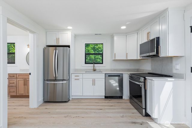 7743 Seward Park Avenue S, Seattle, WA 98118