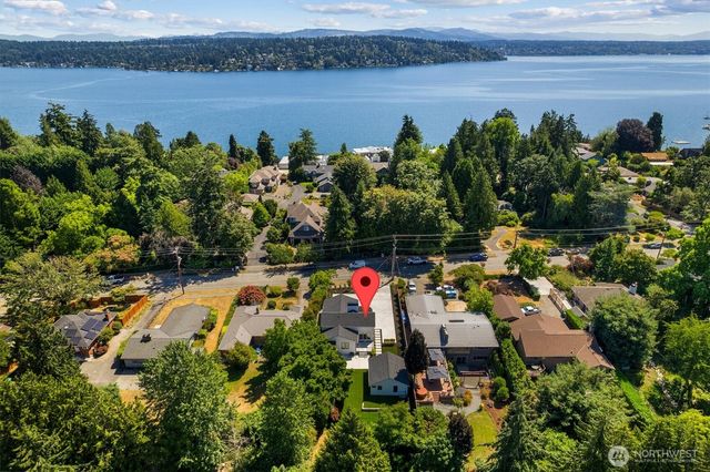 7743 Seward Park Avenue S, Seattle, WA 98118
