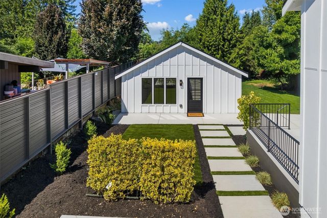 7743 Seward Park Avenue S, Seattle, WA 98118