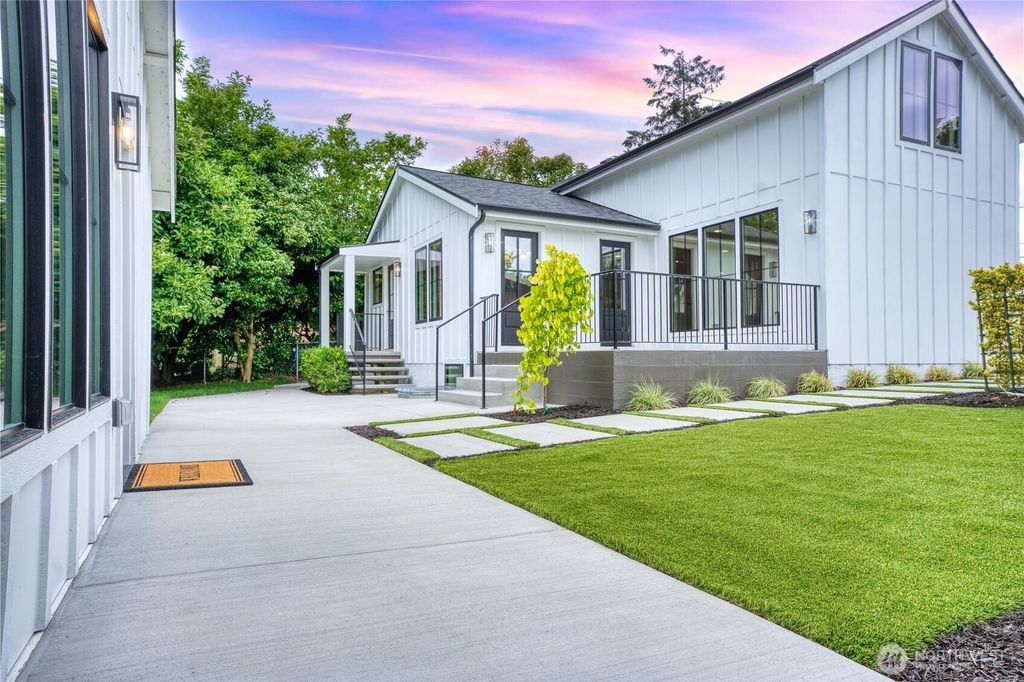 7743 Seward Park Avenue S, Seattle, WA 98118