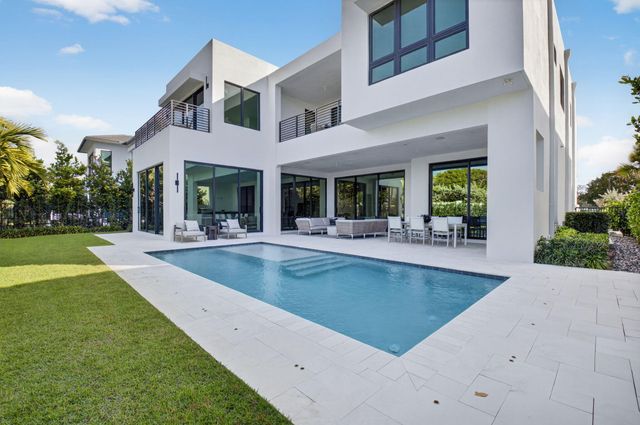 2232 Delray Ridge Lane, Delray Beach, FL 33444