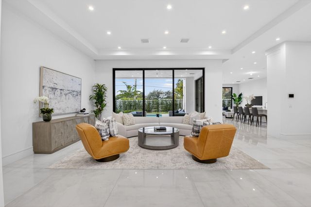 2232 Delray Ridge Lane, Delray Beach, FL 33444