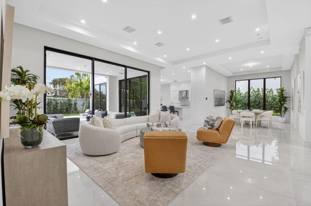 2232 Delray Ridge Lane, Delray Beach, FL 33444