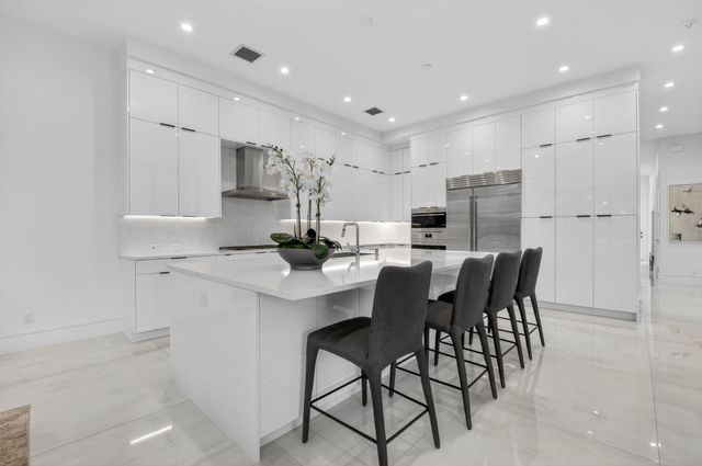 2232 Delray Ridge Lane, Delray Beach, FL 33444