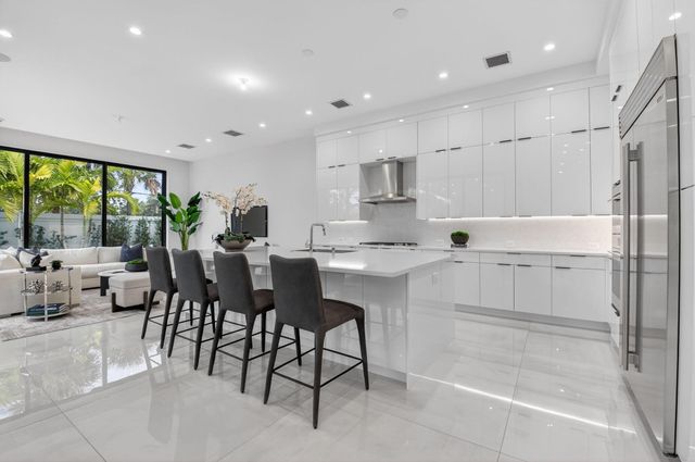 2232 Delray Ridge Lane, Delray Beach, FL 33444