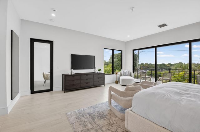 2232 Delray Ridge Lane, Delray Beach, FL 33444