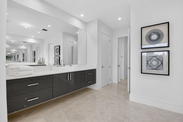 2232 Delray Ridge Lane, Delray Beach, FL 33444