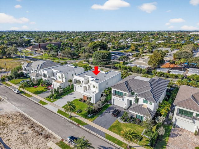 2232 Delray Ridge Lane, Delray Beach, FL 33444