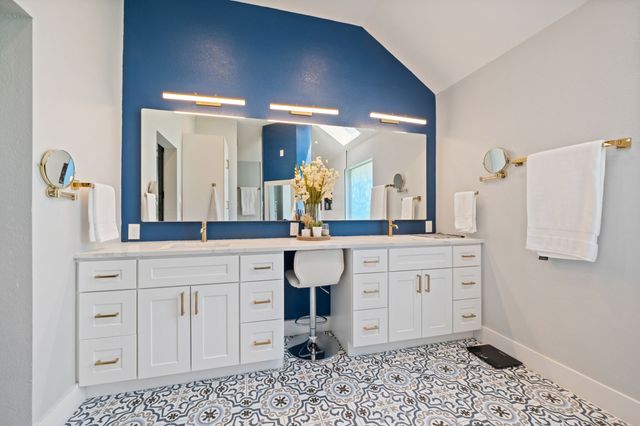6402 Bluebonnet Drive, Rowlett, TX 75089