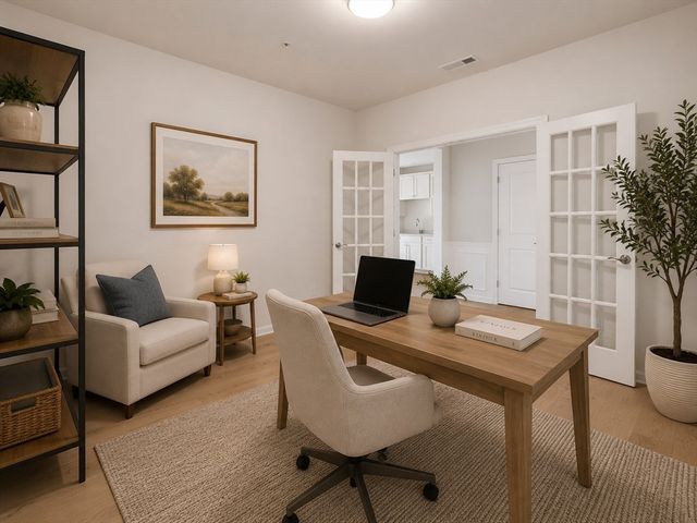 2305 Pennington Drive 305, Walpole, MA 02081