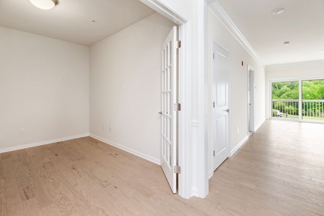 2305 Pennington Drive 305, Walpole, MA 02081