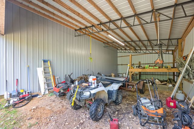 1395 Bible Hill Rd, Parsons, TN 38363